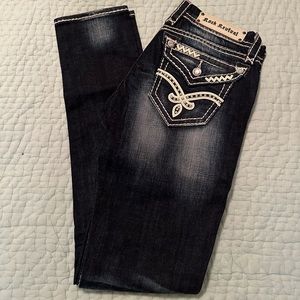 Brand new Rock Revival Elaina skinny 28 L